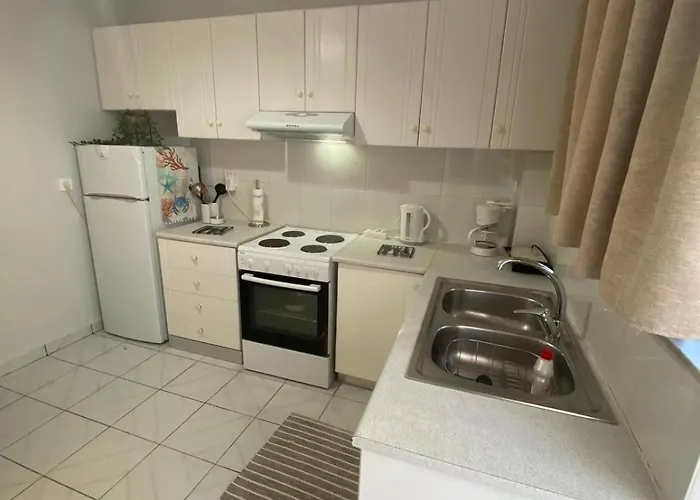 Handra Seaview Apartment *