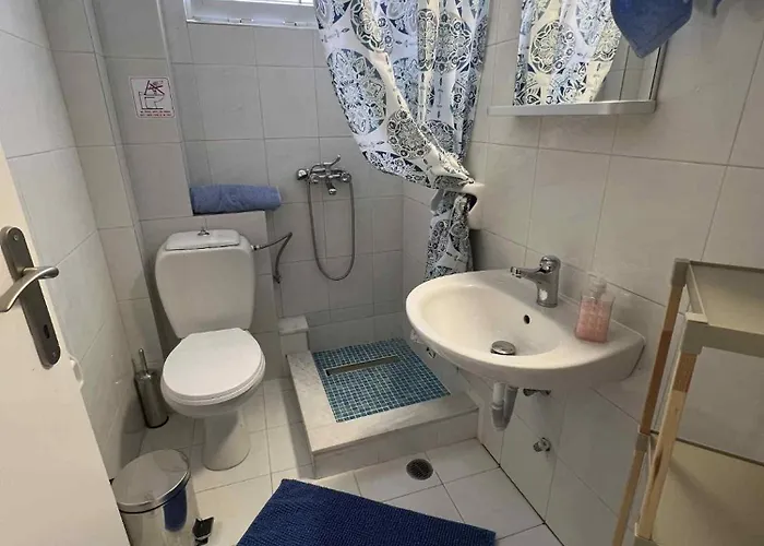 Handra Seaview Apartment