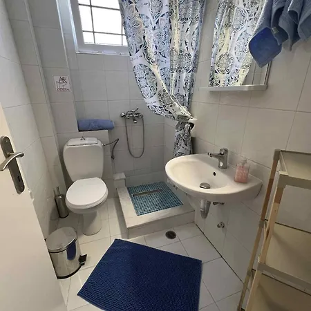 Handra Seaview Apartment